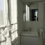 Le Narval Hotel *